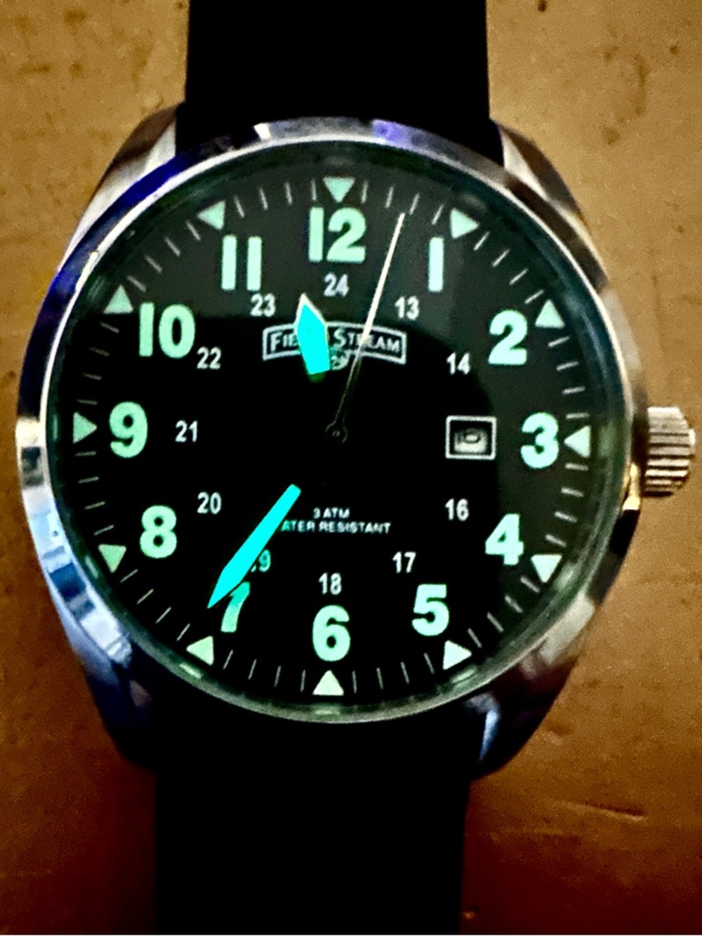 Vintage Field and Stream 44mm mens watch . Excellent condition.